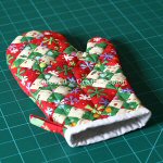 Patchwork Oven Mitt by Joanne from Craft Passion